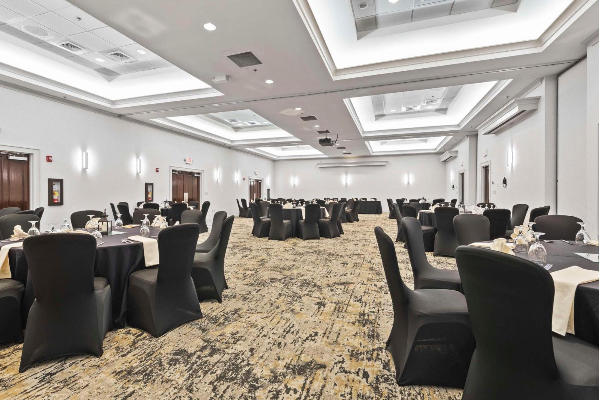Doubletree By Hilton Columbus Ξενοδοχείο Εξωτερικό φωτογραφία